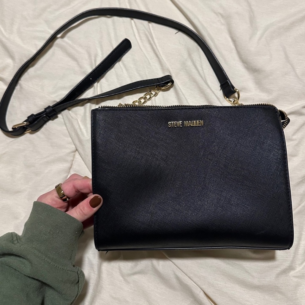 black steve madden crossbody bag / black purse